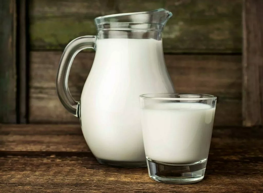 молоко бутылка 0,9л. в Липецке и Липецкой области